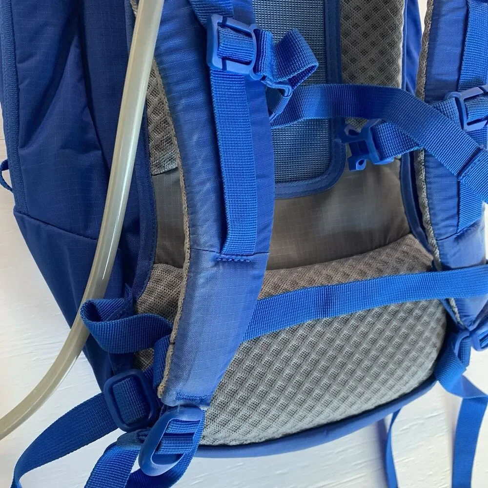 Hydro Flask Down Shift Backpack -14 Liter Water Pocket Hydration Pack Blue